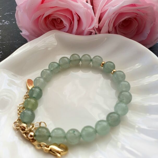Green Aventurine Crystal Bracelet – natural gemstone jewellery for luck, prosperity, and emotional healing.