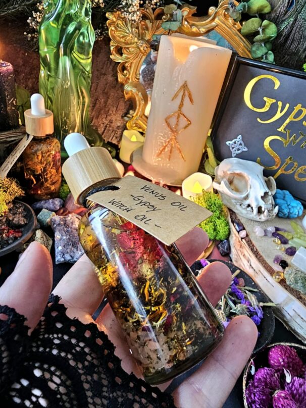 Venus Ritual Oil - Image 2