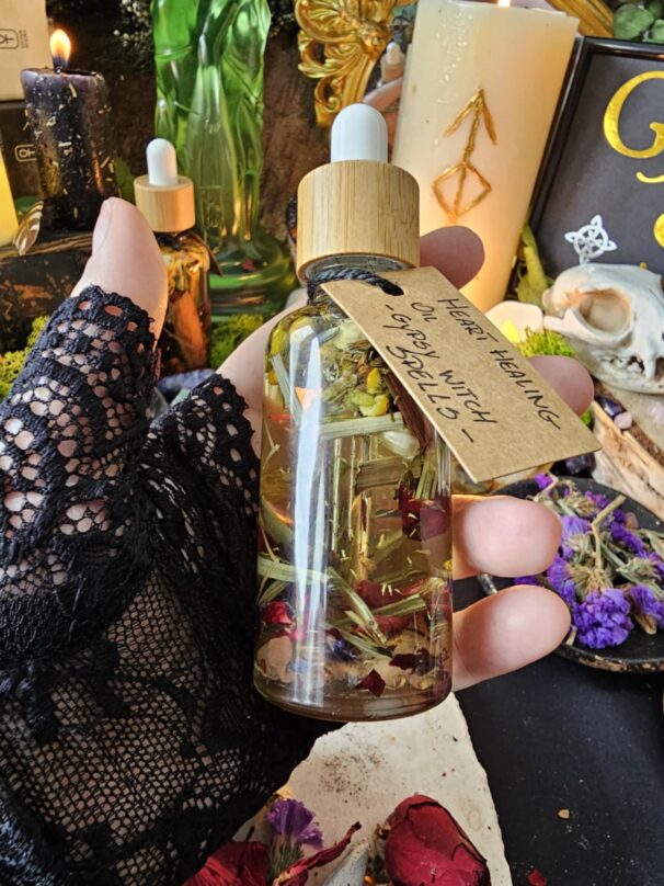 Heart Healing Ritual Oil - Image 2