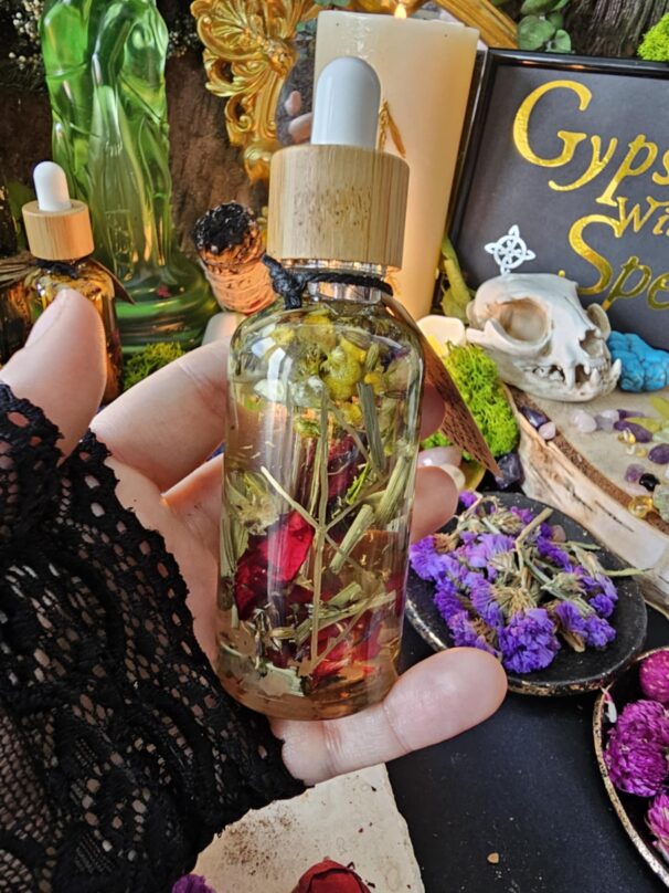Heart Healing Ritual Oil - Image 4