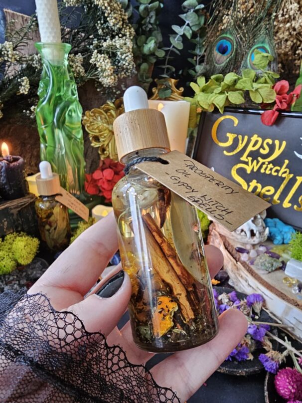 Prosperity Ritual Oil - Image 3