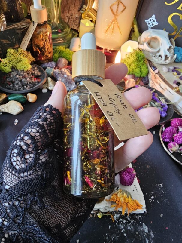 Venus Ritual Oil - Image 4