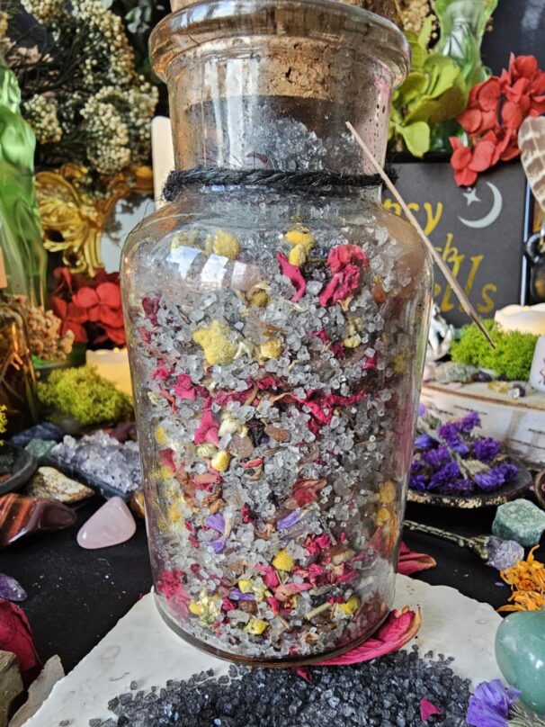 New Moon Rituals Salt - Image 3