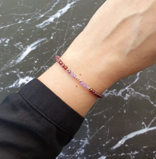 Dainty Garnet & Amethyst Crystal Bracelet